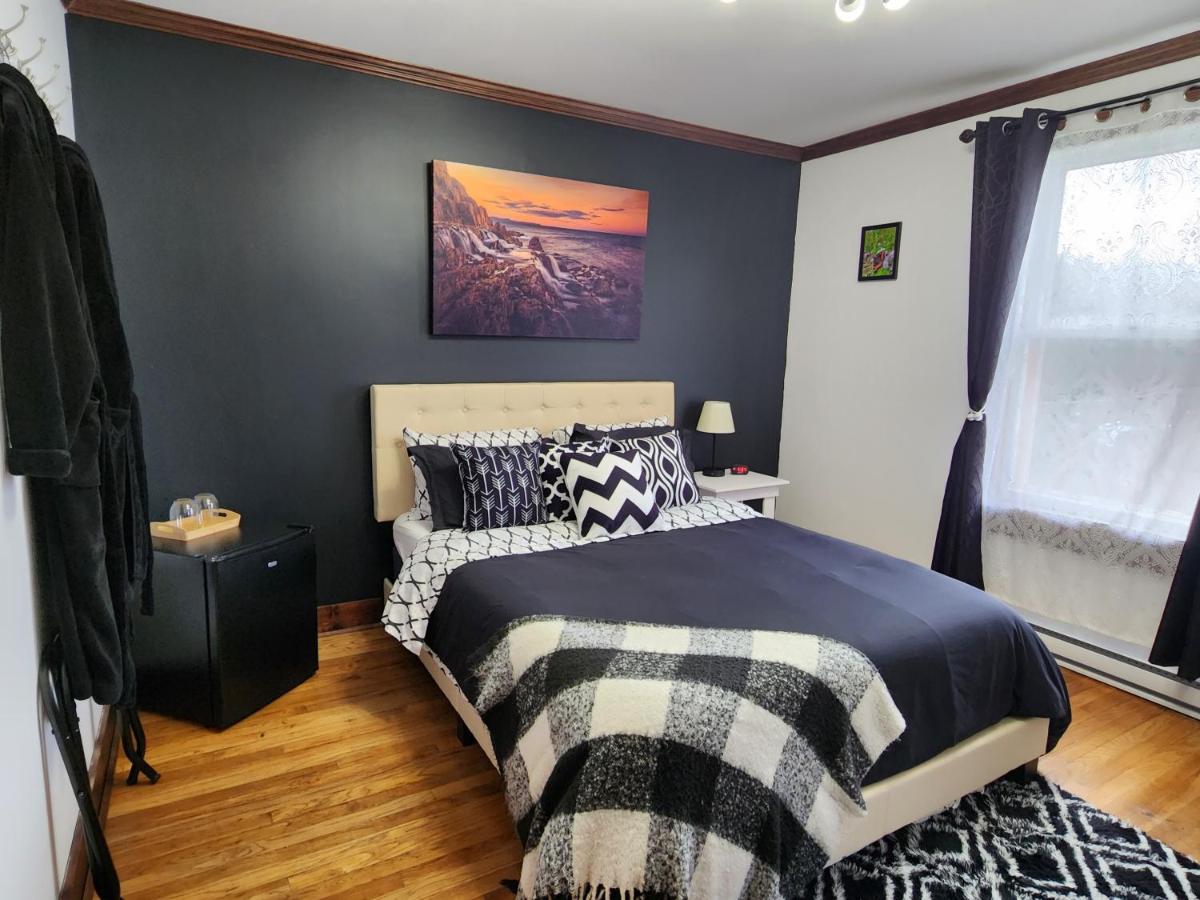 The Harbourside Inn Port Union Екстер'єр фото